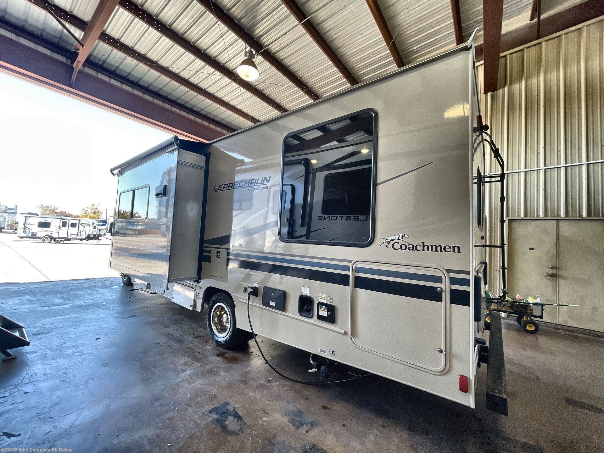 2023 Forest River Leprechaun 260QB - Used Class C For Sale by Blue Compass RV Dallas in Mesquite, Texas