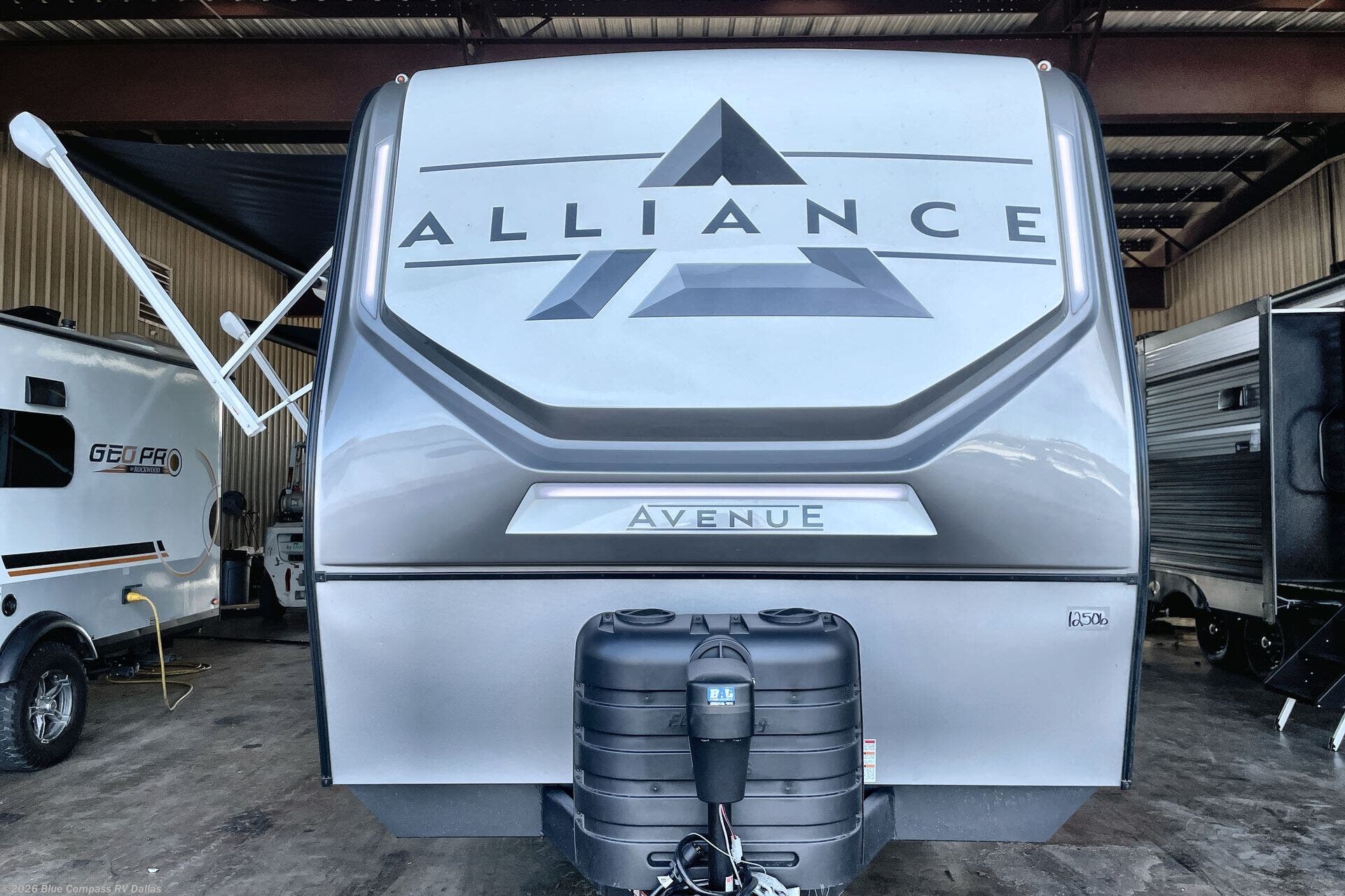 2026 Avenue 333BH by Alliance RV from Blue Compass RV Dallas in Mesquite, Texas