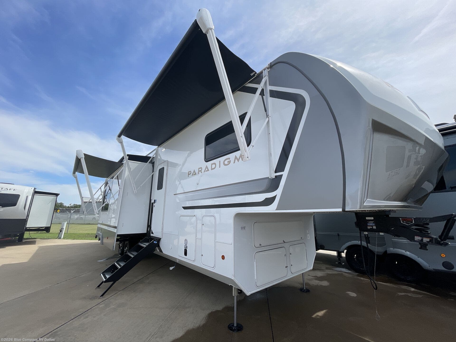 New 2026 Alliance RV Paradigm 395DS available in Mesquite, Texas