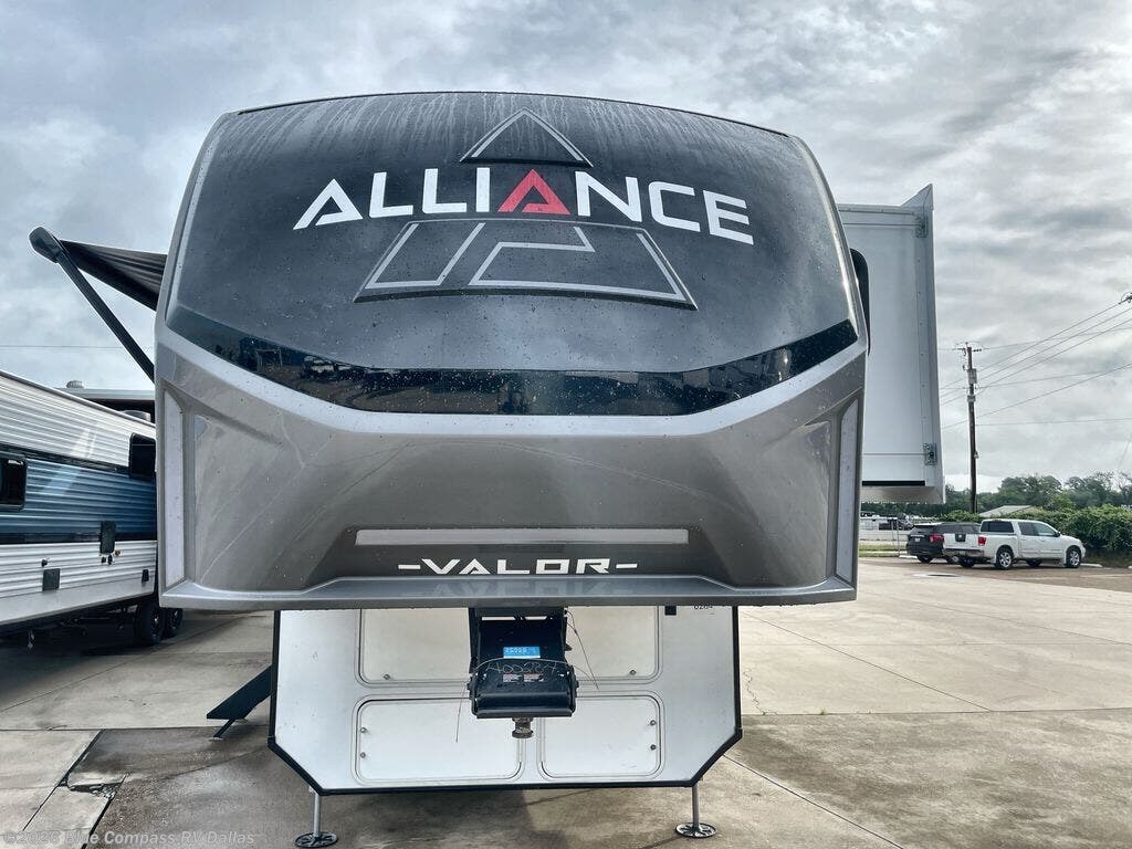 2025 Valor 40V13 by Alliance RV from Blue Compass RV Dallas in Mesquite, Texas