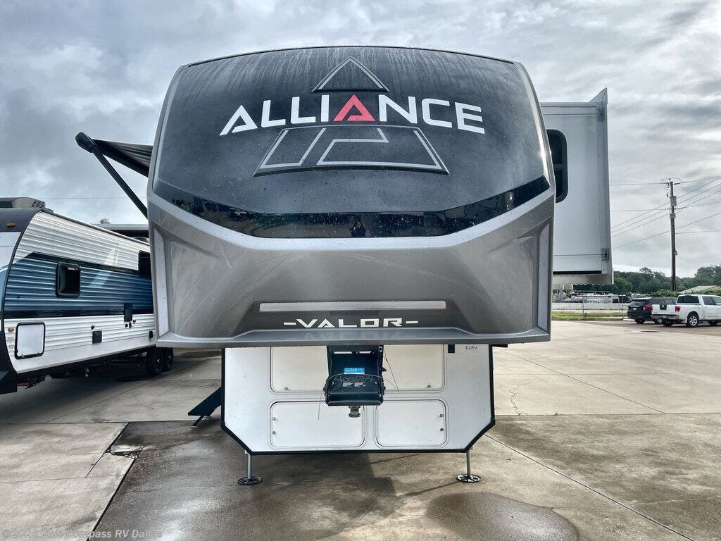 New 2025 Alliance RV Valor 40V13 available in Mesquite, Texas