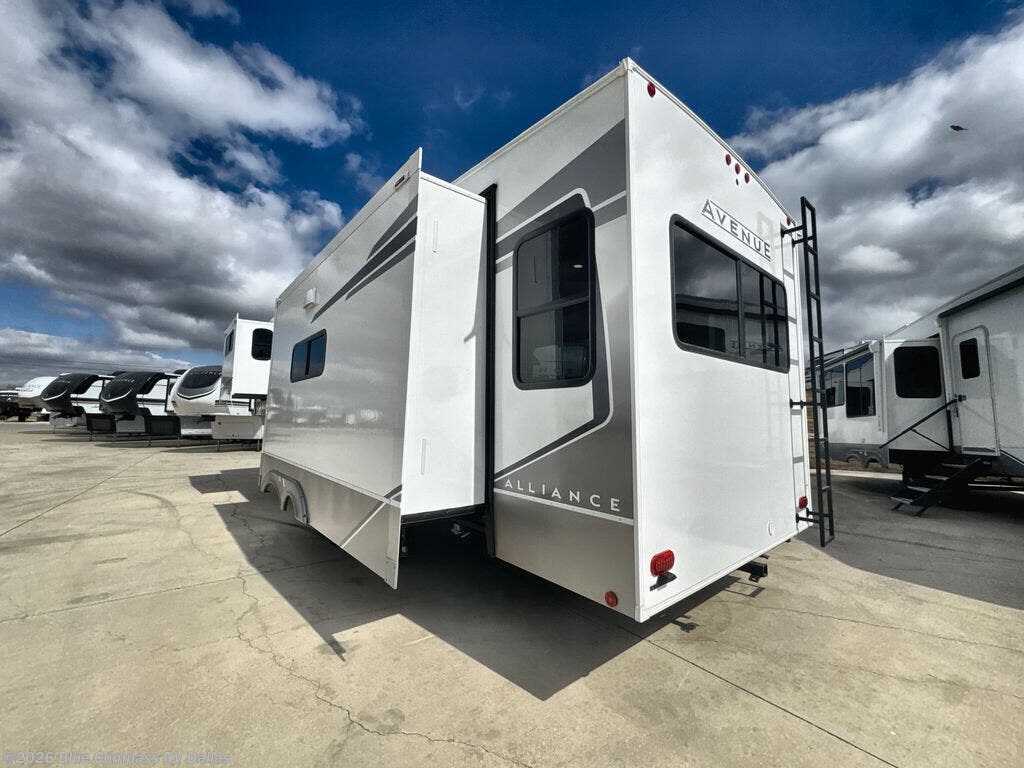 2026 Avenue 32RLS by Alliance RV from Blue Compass RV Dallas in Mesquite, Texas