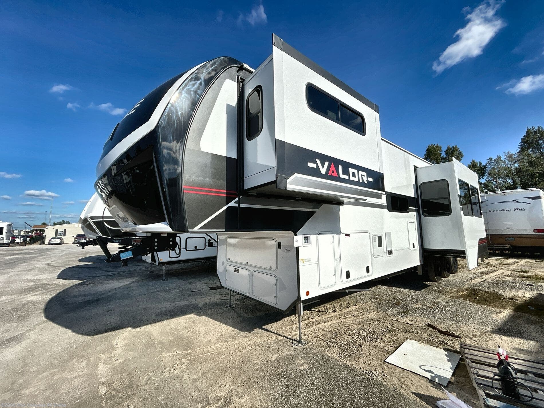 2026 Valor 44V14 by Alliance RV from Blue Compass RV Dallas in Mesquite, Texas