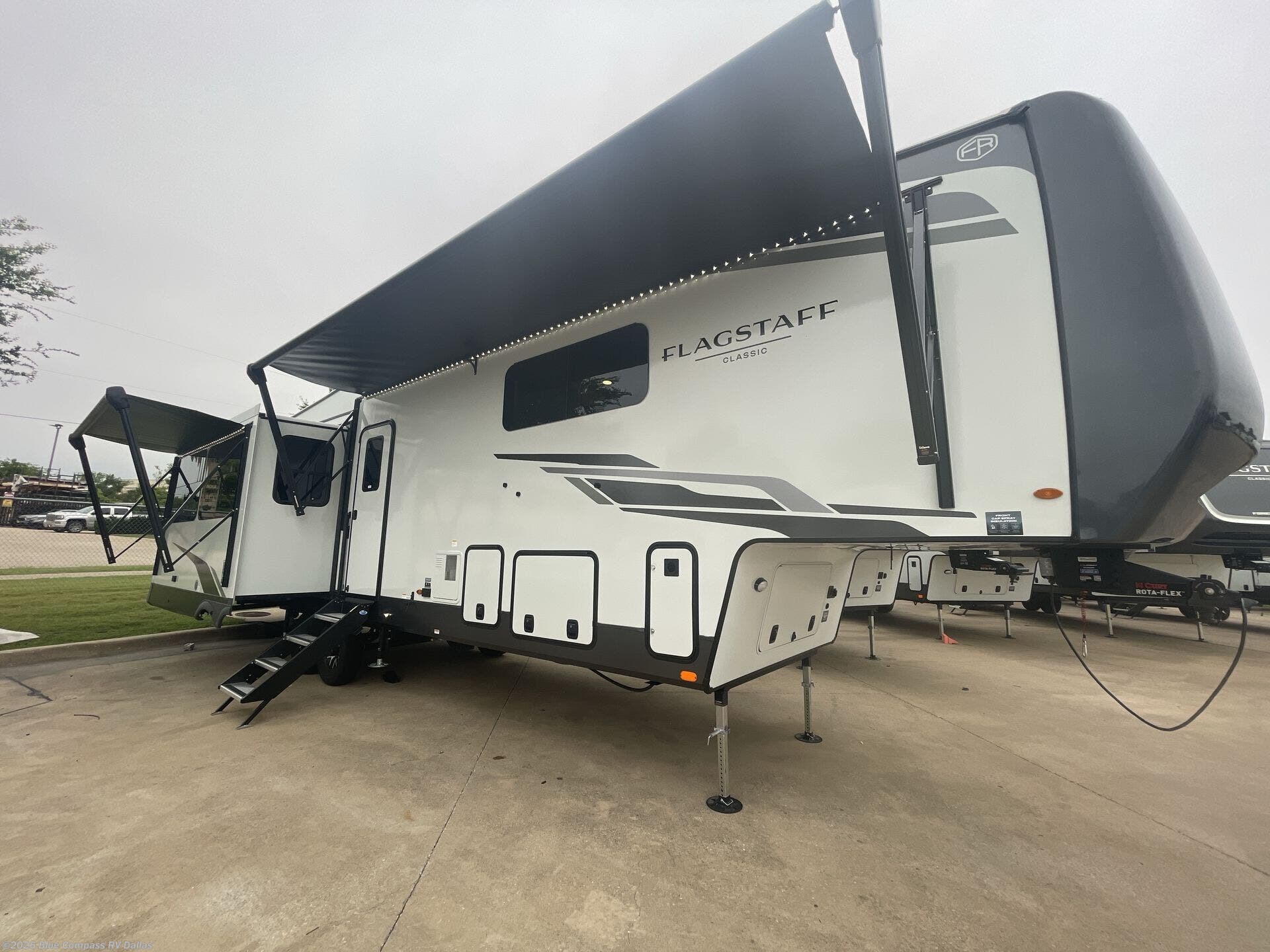 2026 Flagstaff Classic 401CFB by Forest River from Blue Compass RV Dallas in Mesquite, Texas