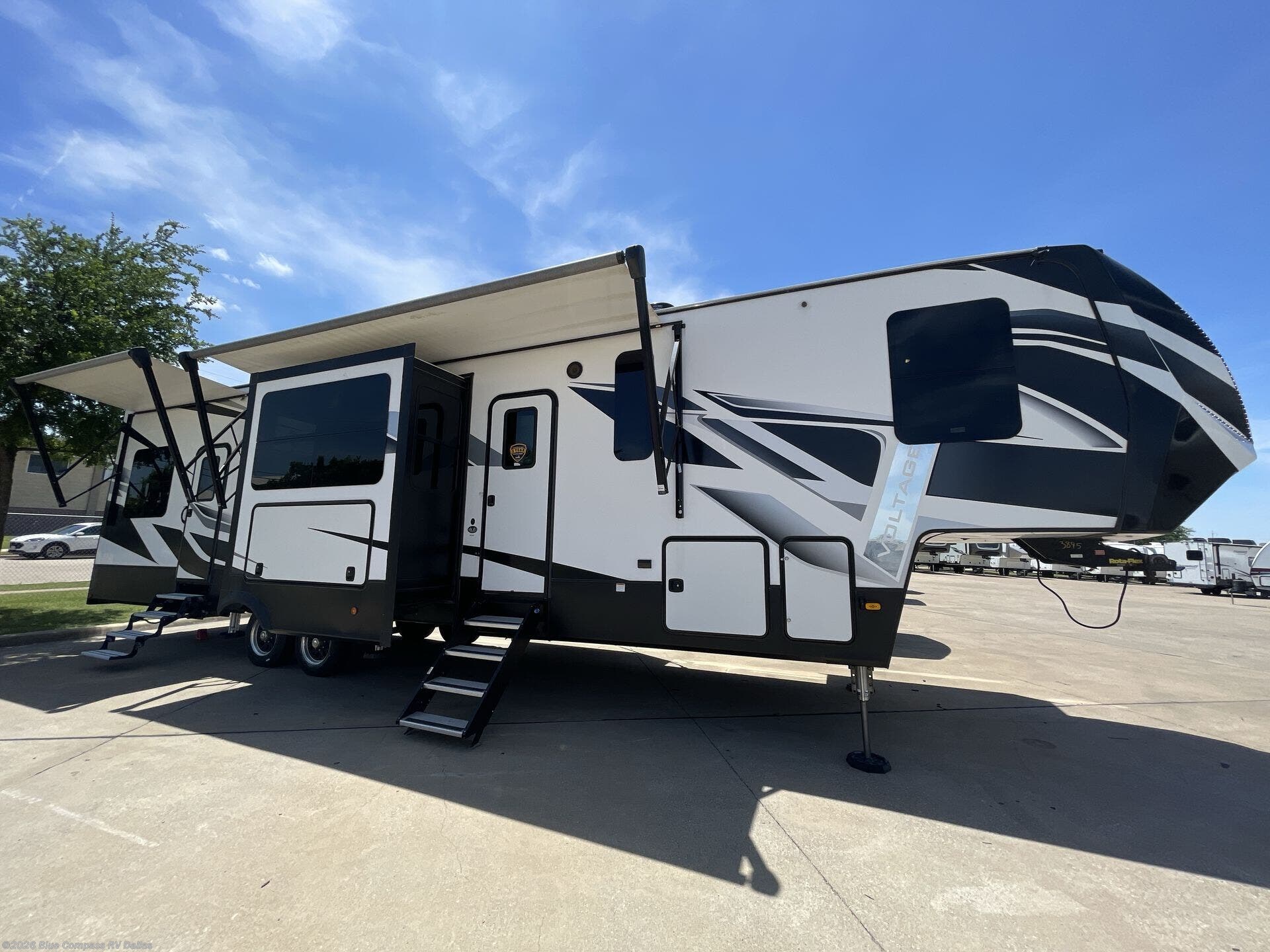 2021 Voltage 3845 by Dutchmen from Blue Compass RV Dallas in Mesquite, Texas