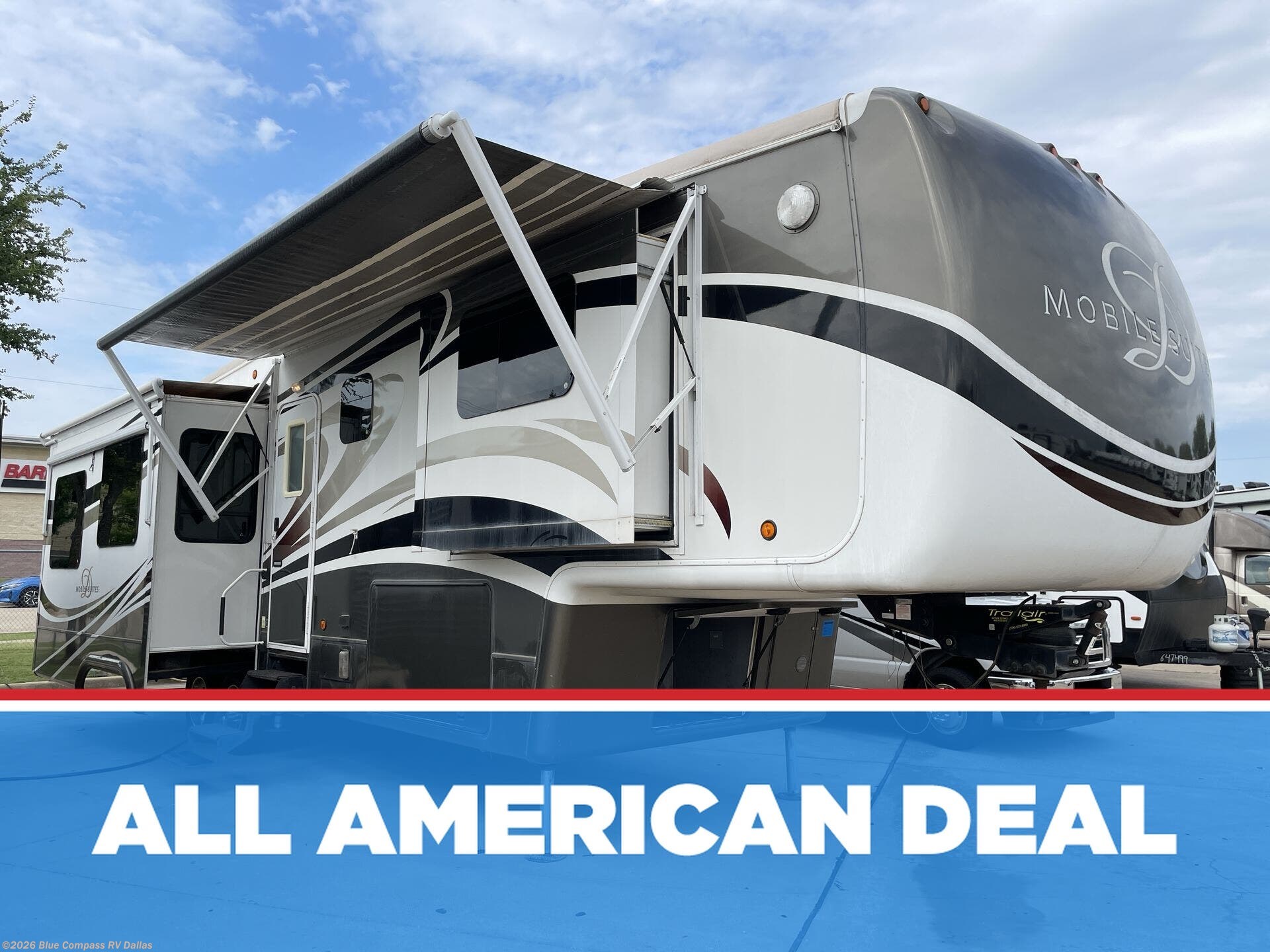 2013 DRV Mobile Suites 36 RSSB3 - Used Fifth Wheel For Sale by Blue Compass RV Dallas in Mesquite, Texas features Slideout