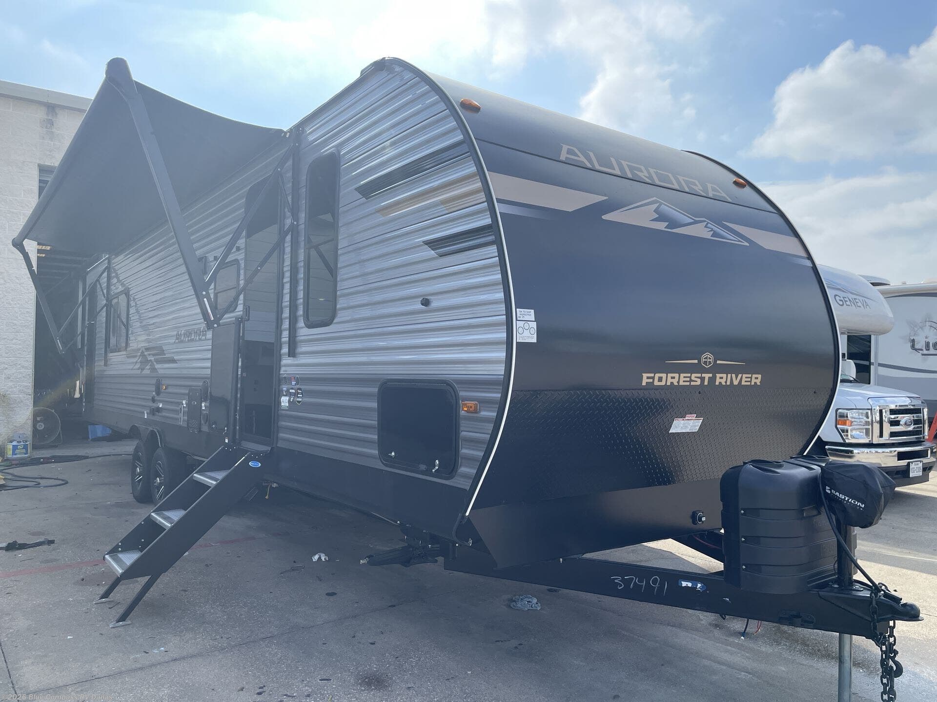 New 2026 Forest River Aurora 33DBDS available in Mesquite, Texas