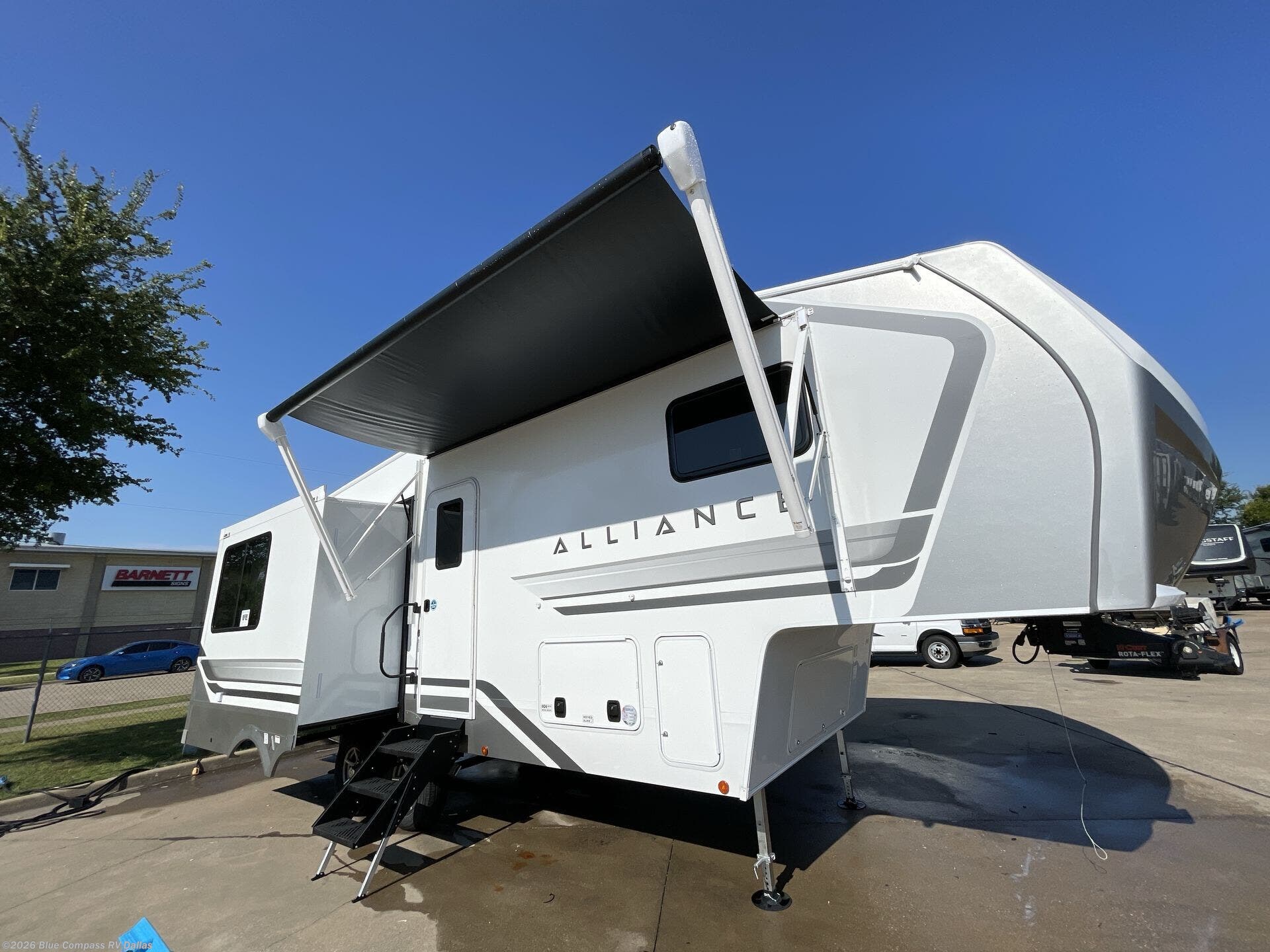 2027 Avenue All-Access 25RL by Alliance RV from Blue Compass RV Dallas in Mesquite, Texas