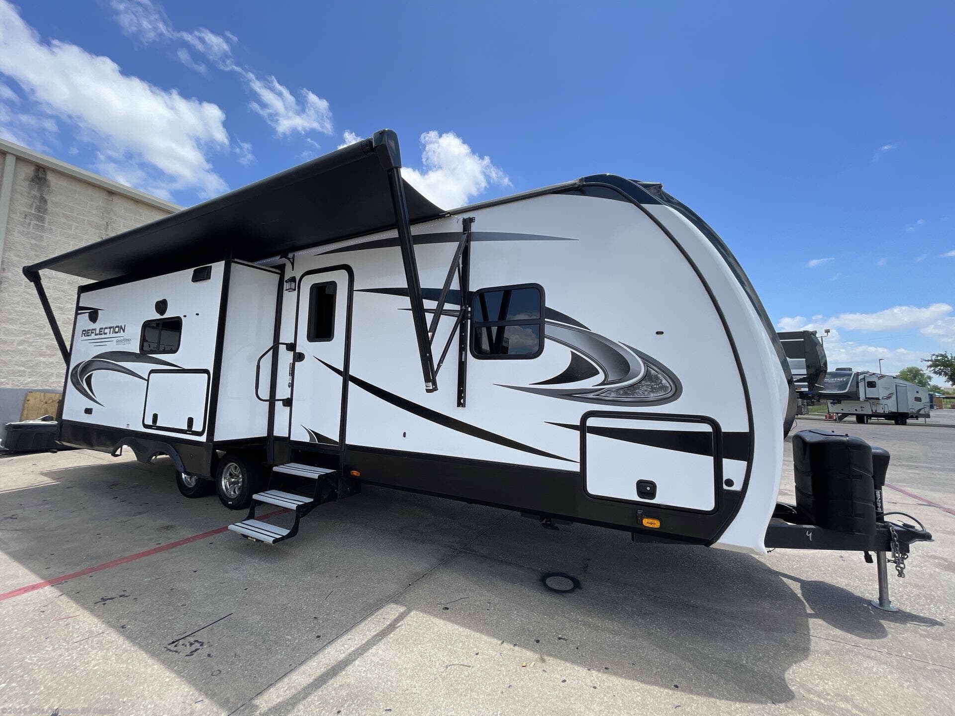 2023 Grand Design Reflection 297RSTS - Used Travel Trailer For Sale by Blue Compass RV Dallas in Mesquite, Texas