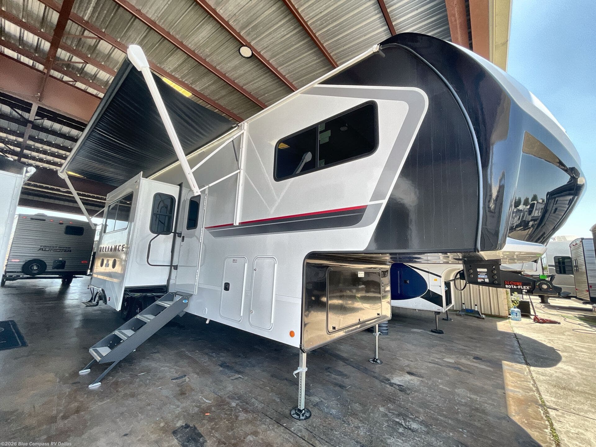 2027 Valor All-Access 32A10 by Alliance RV from Blue Compass RV Dallas in Mesquite, Texas