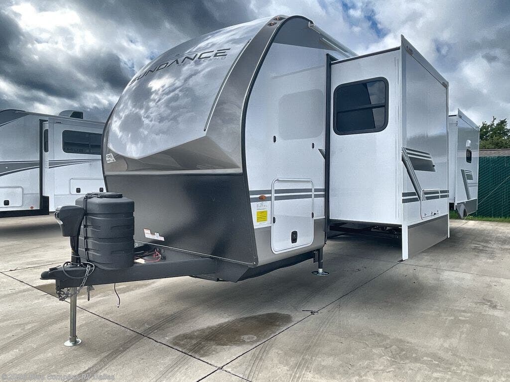 New 2027 Heartland Sundance XLT TT 29RLBS available in Mesquite, Texas
