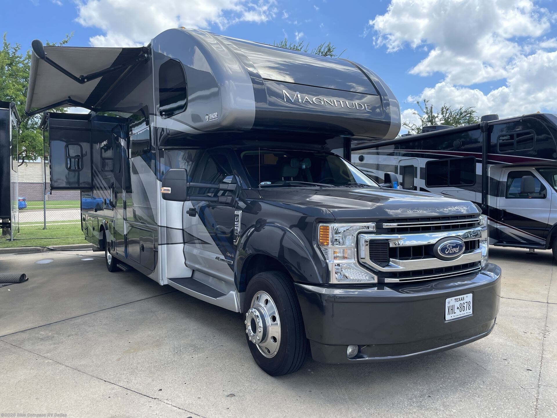 Used 2021 Thor Motor Coach Magnitude XG32 available in Mesquite, Texas