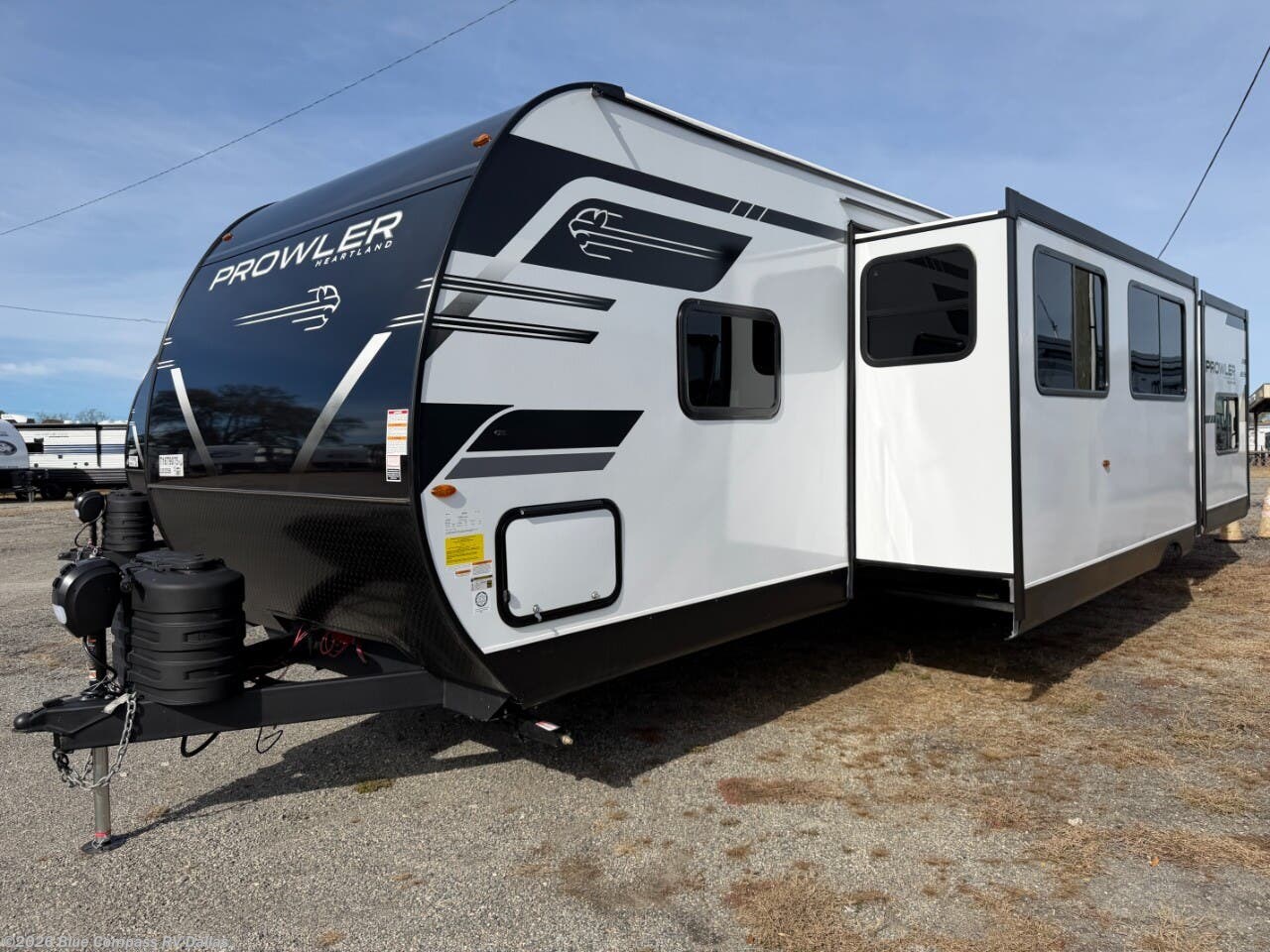 2027 Heartland Prowler 3202DSB - New Travel Trailer For Sale by Blue Compass RV Dallas in Mesquite, Texas