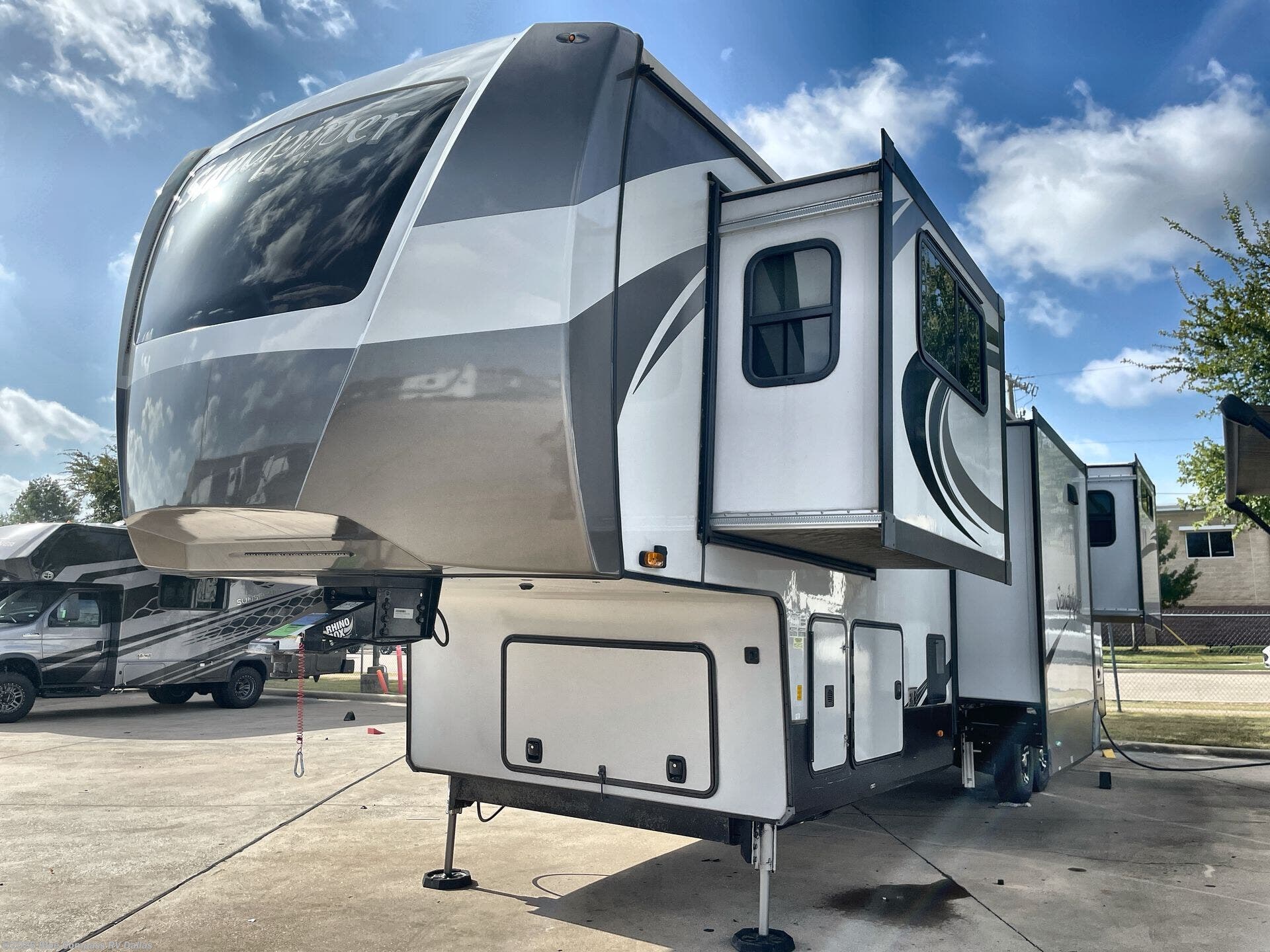 Used 2022 Forest River Sandpiper 391FLRB available in Mesquite, Texas
