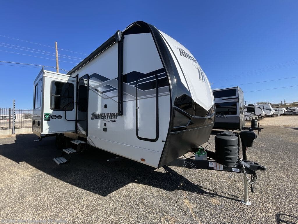 2026 Grand Design Momentum G-Class 31G - New Toy Hauler For Sale by Blue Compass RV Dallas in Mesquite, Texas
