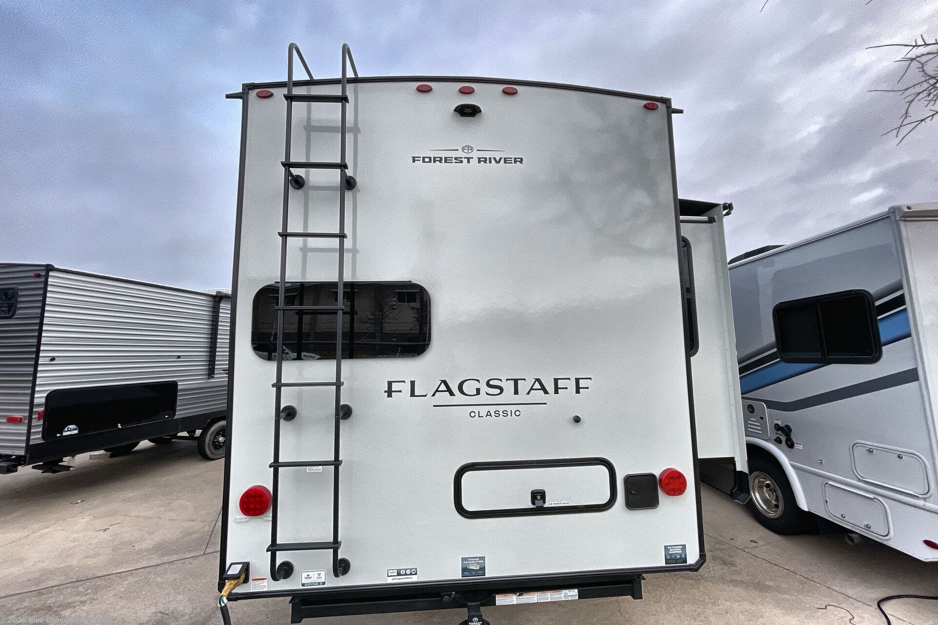 New 2026 Forest River Flagstaff Classic 404CRK available in Mesquite, Texas
