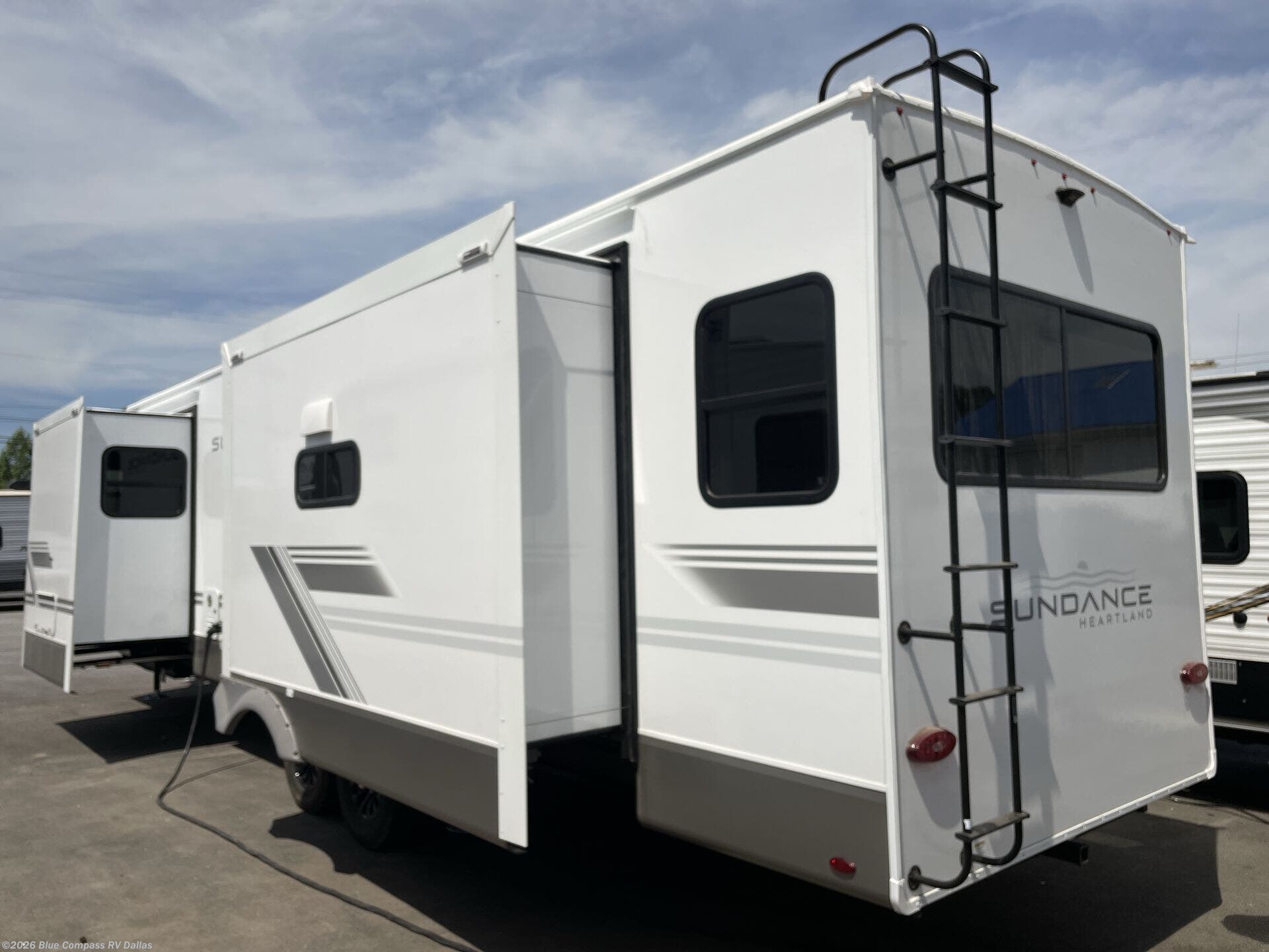 New 2027 Heartland Sundance 29RLBS available in Mesquite, Texas
