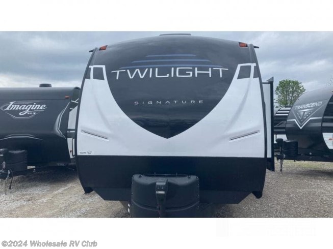 2022 Twilight Signature TWS 3300 by Cruiser RV from Wholesale RV Club in , Ohio
