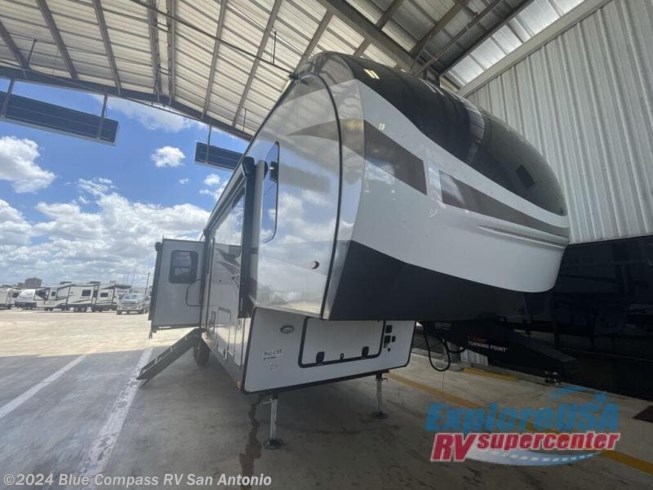 New 2023 Forest River Rockwood Signature Ultra Lite 8288SB available in San Antonio, Texas