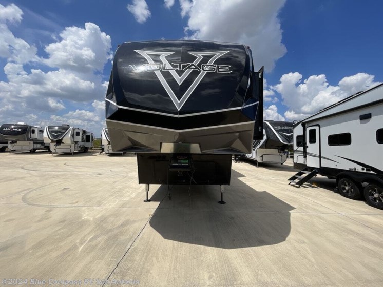 Used 2020 Dutchmen Voltage 4145 available in San Antonio, Texas