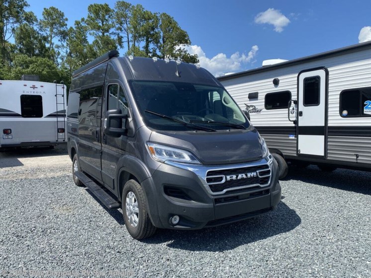 New 2025 Jayco Comet 18C available in San Antonio, Texas