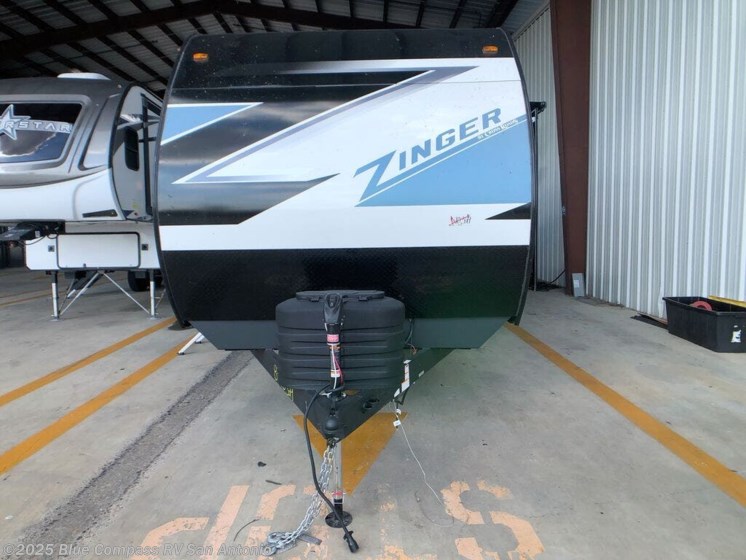 New 2025 CrossRoads Zinger 320FB available in San Antonio, Texas