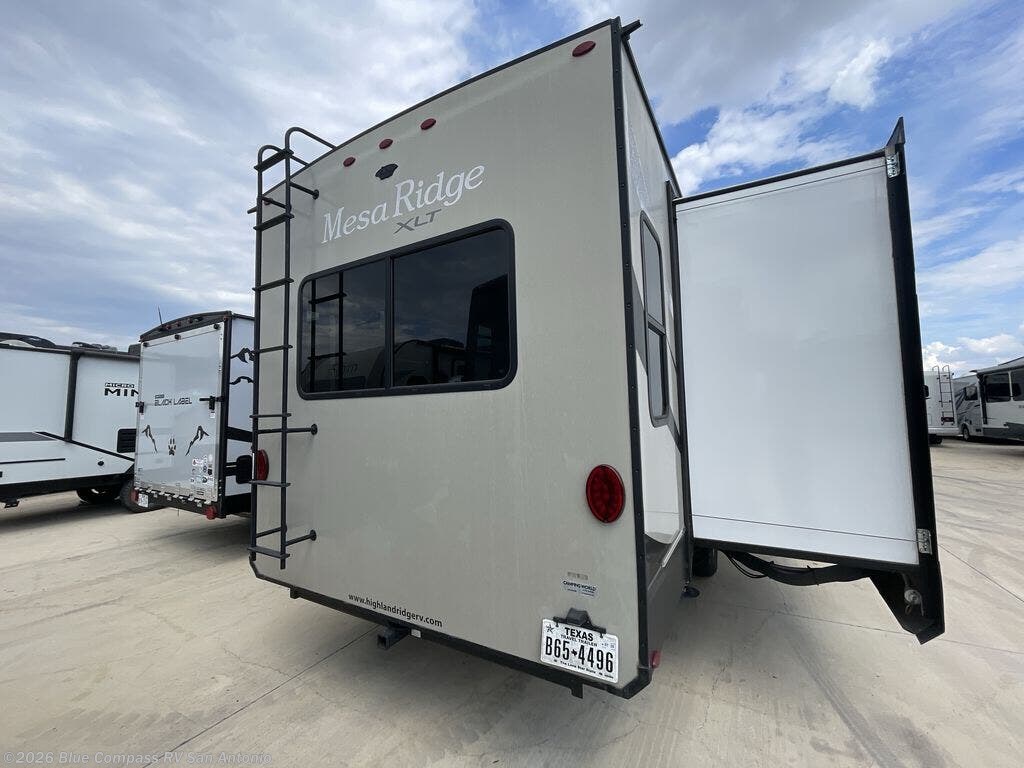 2022 Mesa Ridge 264RLS by Highland Ridge from Blue Compass RV San Antonio in San Antonio, Texas
