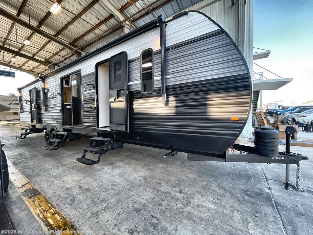 2026 CrossRoads Zinger 290DB - New Travel Trailer For Sale by Blue Compass RV San Antonio in San Antonio, Texas