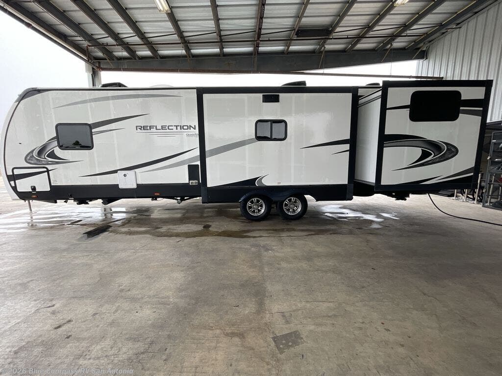 Used 2022 Grand Design Reflection 312BHTS available in San Antonio, Texas