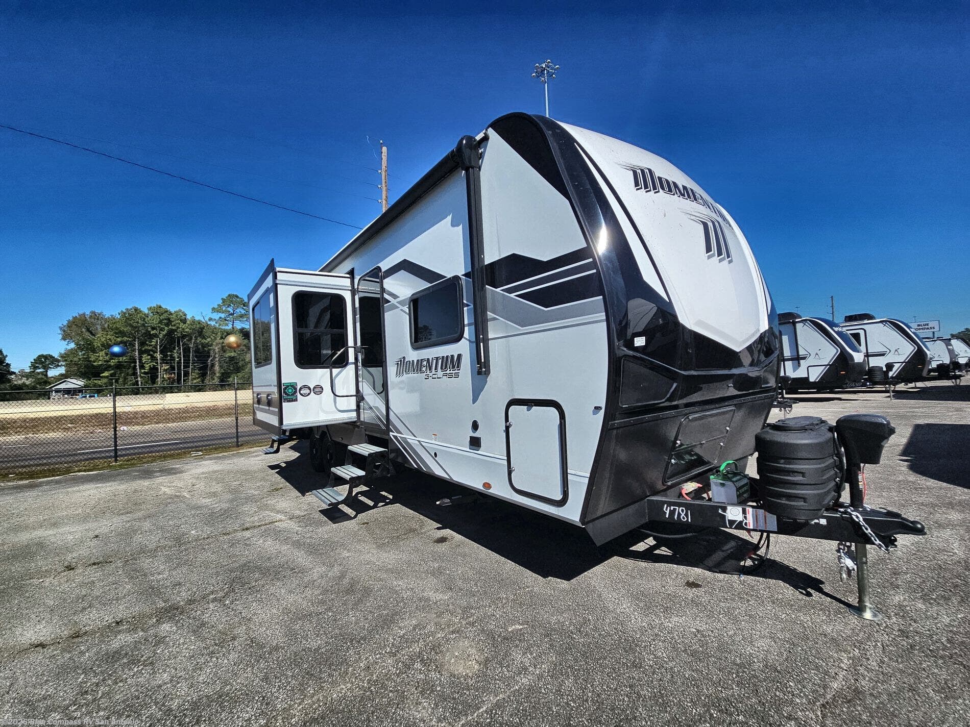 New 2026 Grand Design Momentum G-Class 29GS available in San Antonio, Texas