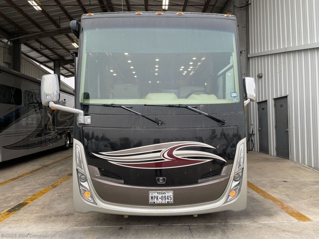 2017 Tiffin Allegro Breeze 32BR - Used Class A For Sale by Blue Compass RV San Antonio in San Antonio, Texas