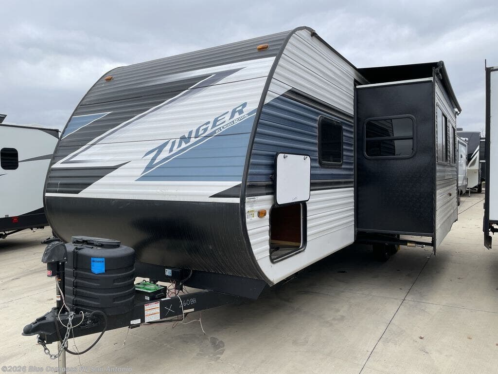 Used 2025 CrossRoads Zinger Lite 260BH available in San Antonio, Texas
