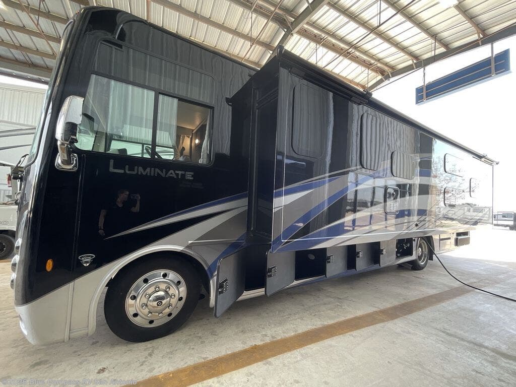 2023 Thor Motor Coach Luminate BB35 - Used Class A For Sale by Blue Compass RV San Antonio in San Antonio, Texas
