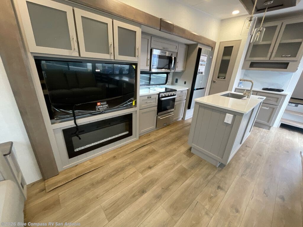 New 2026 Alliance RV Avenue All-Access 29RL available in San Antonio, Texas