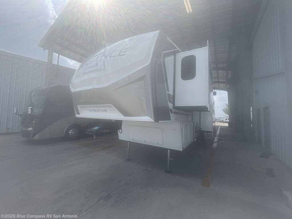 2027 Avenue 32RLS by Alliance RV from Blue Compass RV San Antonio in San Antonio, Texas