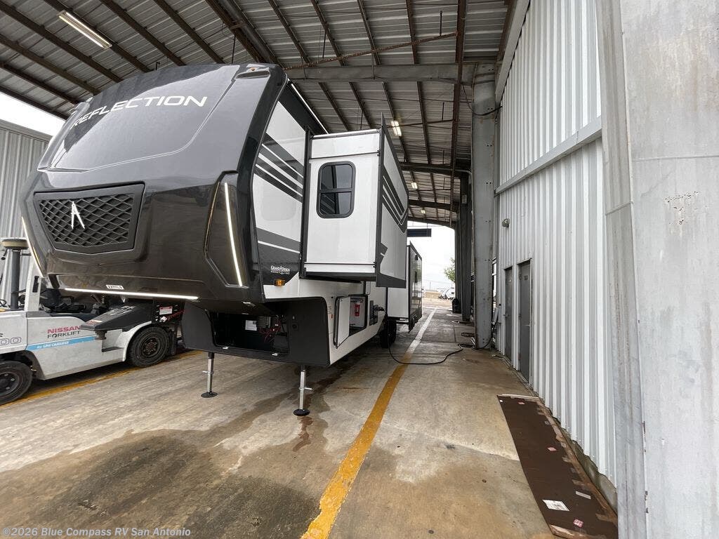 2026 Grand Design Reflection 337RLS - New Fifth Wheel For Sale by Blue Compass RV San Antonio in San Antonio, Texas