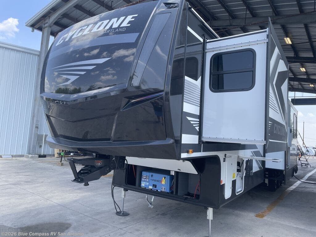 New 2027 Heartland Cyclone 3914 available in San Antonio, Texas