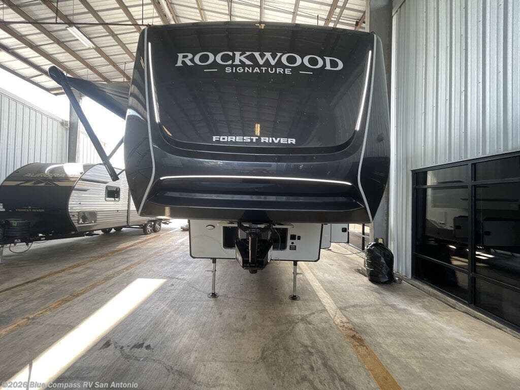 2027 Forest River Rockwood Signature 401SFB - New Fifth Wheel For Sale by Blue Compass RV San Antonio in San Antonio, Texas