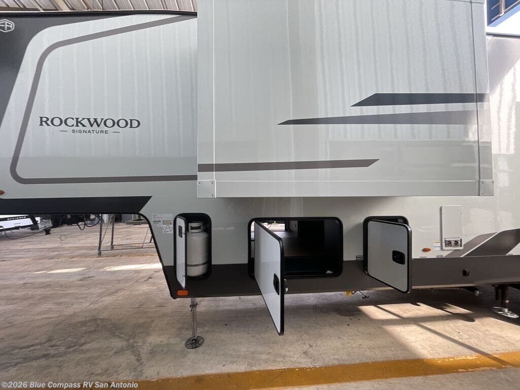 New 2027 Forest River Rockwood Signature 401SFB available in San Antonio, Texas