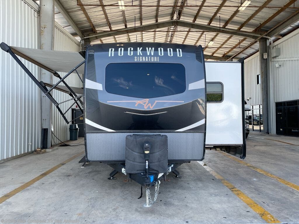 2021 Forest River Rockwood Signature 8336BH - Used Travel Trailer For Sale by Blue Compass RV San Antonio in San Antonio, Texas