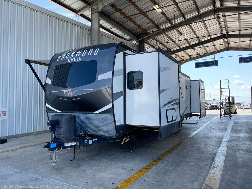 2021 Rockwood Signature 8336BH by Forest River from Blue Compass RV San Antonio in San Antonio, Texas