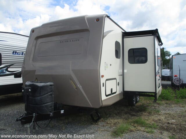 2016 Forest River Rockwood Mini Lite 2304DS - Used Travel Trailer For Sale by Economy RVS, LLC in Mechanicsville, Maryland