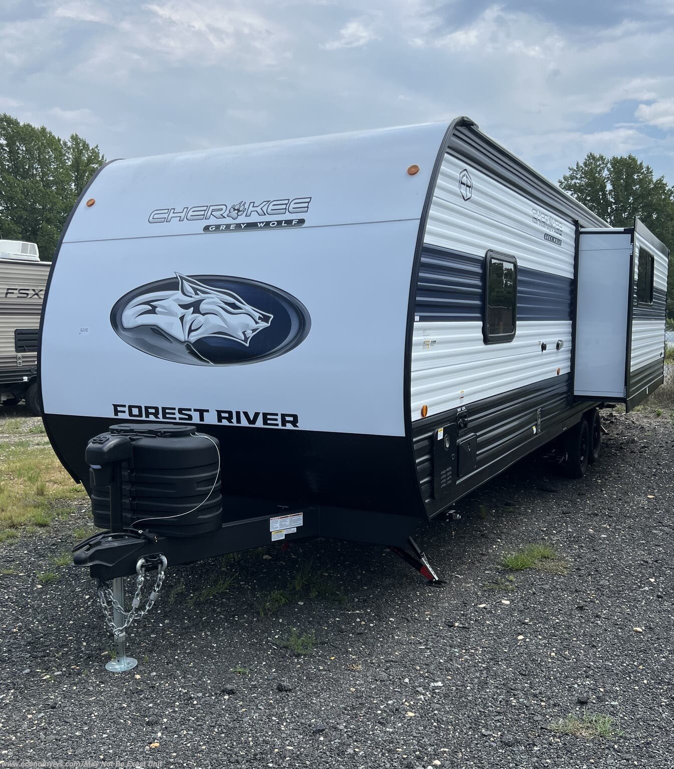 2025 Forest River Cherokee Grey Wolf 27LH - New Travel Trailer For Sale by Economy RVS, LLC in Mechanicsville, Maryland features Fire Extinguisher, Refrigerator, Roof Vents, Slideout, Spare Tire Kit