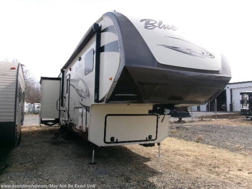 Used 2016 Forest River Blue Ridge 3125RT available in Mechanicsville, Maryland