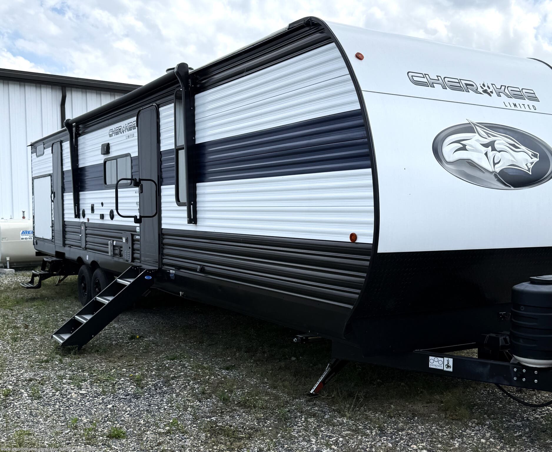 2024 Forest River Cherokee 324TS