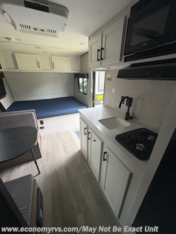 Used 2024 Jayco Jay Flight SLX 174BH available in Mechanicsville, Maryland
