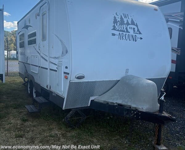 2008 Keystone Outback 21rs