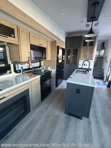 New 2026 Forest River Rockwood Signature 401SFB available in Mechanicsville, Maryland