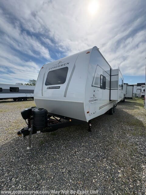 2026 Coachmen Freedom Express Select 247SE - New Travel Trailer For Sale by Economy RVS, LLC in Mechanicsville, Maryland features TV, Oven, Microwave, Awning, Skylight