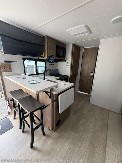 2026 Freedom Express Ultra Lite 271BHE by Coachmen from Economy RVS, LLC in Mechanicsville, Maryland